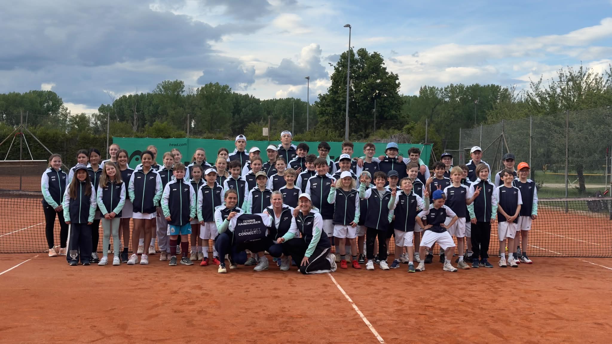 <strong>Tennisabteilung SV Haimhausen: Erfolgreiche Punktspielsaison mit neuem Sponsor</strong>